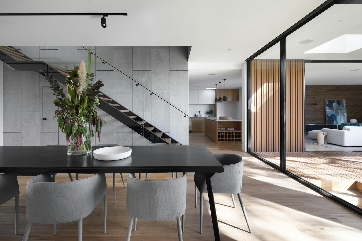 Temporary stock photo preview for Earthline House